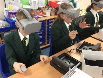 Pupils using VR